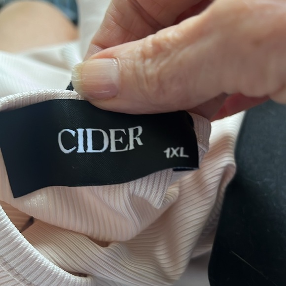 Cider Square Neck Jersey Short Sleeve Curve & Plus Top in Off White Size 1XL - Picture 6 of 8